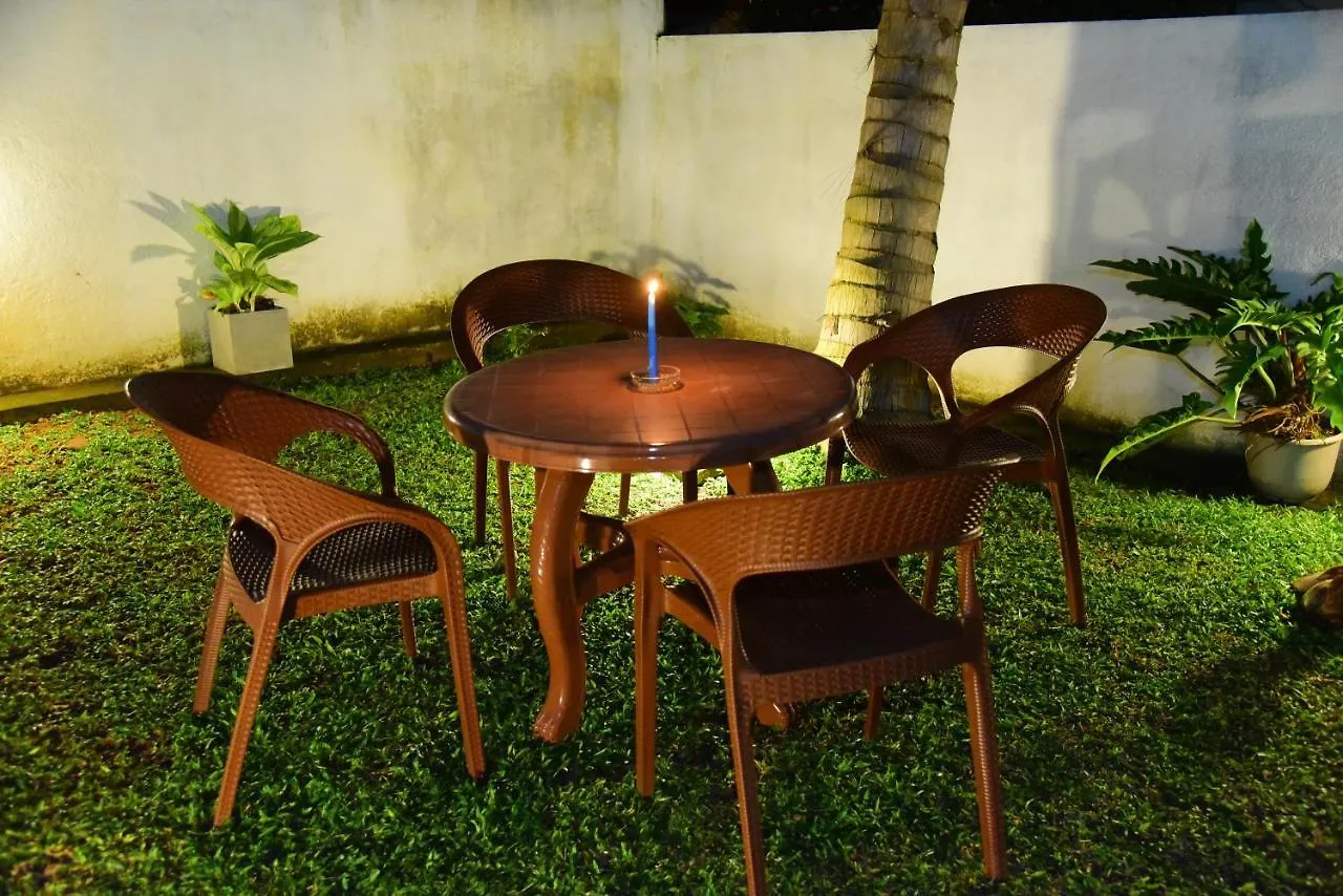 White Villa Airport Transit Hotel Katunayaka Sri Lanca